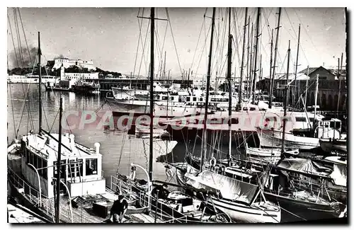 Ansichtskarte AK Antibes Le Port Et Le Fort Carre