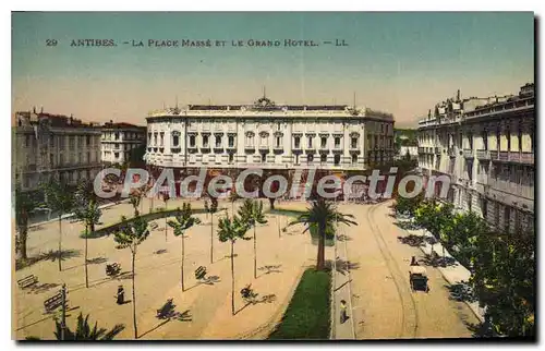 Cartes postales Antibes La Place Masse Et Le Grand Hotel