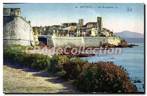 Cartes postales Antibes Les Remparts