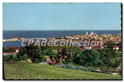 Ansichtskarte AK Antibes Vue Sur La Ville Et Le Port