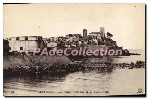 Ansichtskarte AK Antibes Les Vieux Remparts Et La Vieille Ville