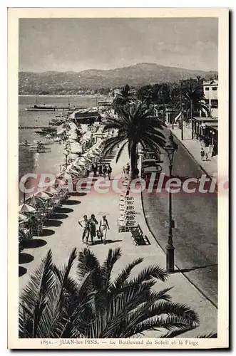 Cartes postales Juan Les Pins Le Boulevard Du Soleil Et La Plage