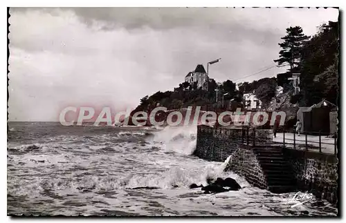 Ansichtskarte AK Dinard Tempete Sur La Pointe Du Moulinet