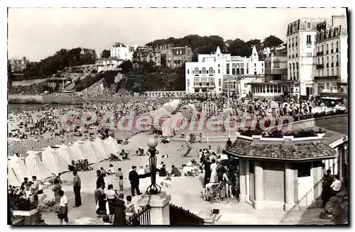 Ansichtskarte AK Dinard Un Coin De La Plage Et Le Casino