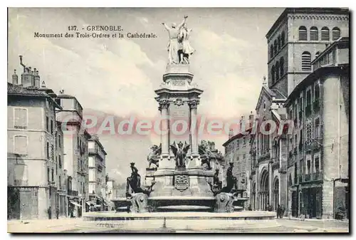 Cartes postales Grenoble Monument Des Trois Ordres Et La Cathedrale