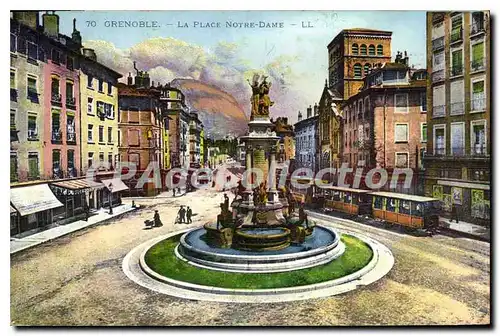 Cartes postales Grenoble La Place Notre Dame