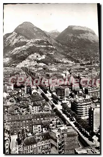 Ansichtskarte AK Grenoble Cours Jean Jaures Et Massif De La Chartreuse