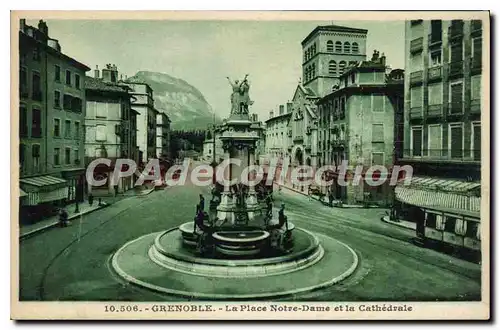 Cartes postales Grenoble La Place Notre Dame Et la Cathedrale