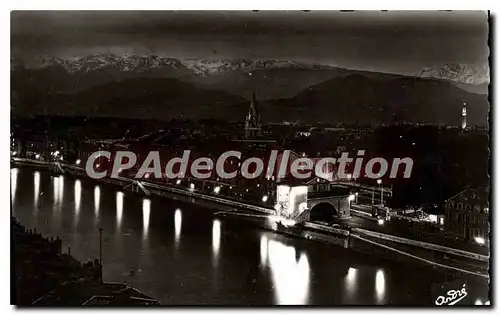 Cartes postales Grenoble Les Quais De I'Isere Au Crepuscule