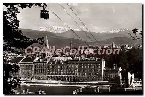 Cartes postales Grenoble Teleferique De La Bastille Au Fond Le Taillefer