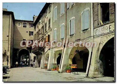 Cartes postales moderne Nyons Les Arcades Et La Vieille Porte