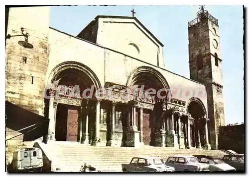 Cartes postales moderne St Gilles Facade De I'Eglise