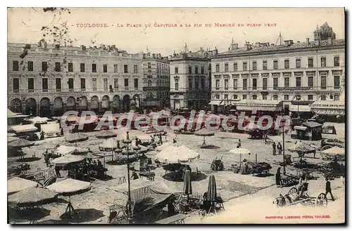 Cartes postales Toulouse La Place Du Capitole A La Pin Du Marche