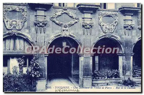 Ansichtskarte AK Toulouse Cour Interieur De I'Hotel De Pierre