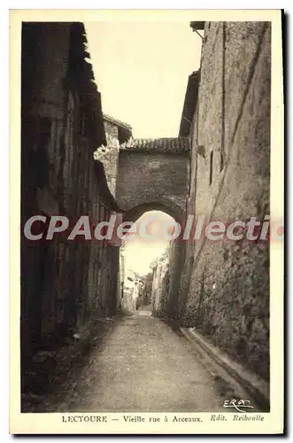 Cartes postales Lectoure Vieille Rue A Arceaux