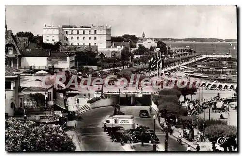 Ansichtskarte AK Arcachon Cote D'Argent Promenade De Bord De Mer Et La Plage