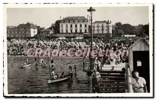 Ansichtskarte AK Arcachon La Plage Devant Les Hotels