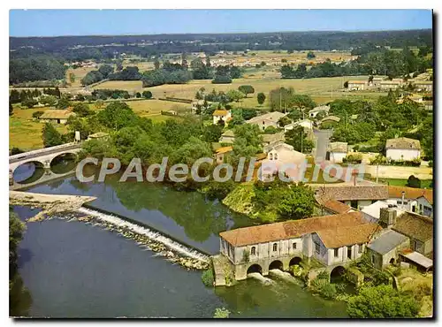 Cartes postales moderne St Seurin Sur L'Isle L'Eglise Et I'Usine Sur Les Bords De I'Isle
