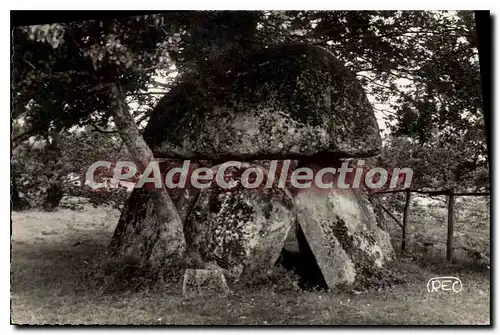 Cartes postales La Souterraine Le Dolmen De St Priest La Feuille