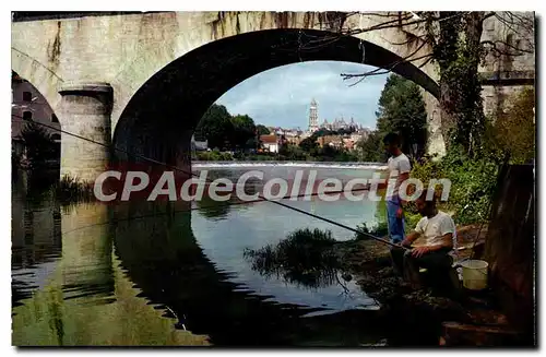 Cartes postales moderne Perigueux L'Isle Et Vue Generale Sur la Cathedrale Saint Front