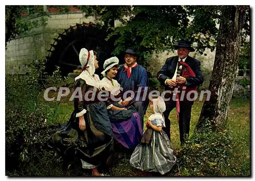 Cartes postales moderne Perigueux L'Isle Et Vue Generale Sur la Cathedrale Saint Front