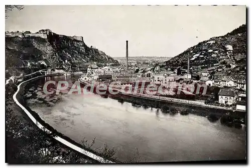 Cartes postales moderne Besancon Les Bains Usine Des Pres Doubs Et Citadelle