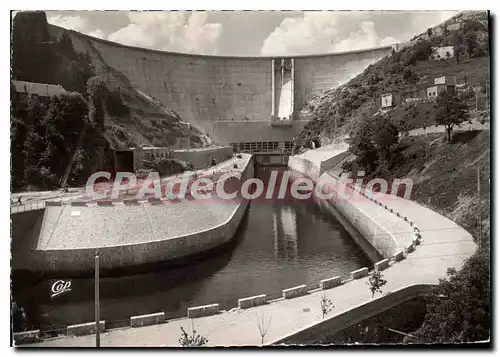 Cartes postales moderne Bort Les Orgues Le Barrage Architecte Diplome Du Gouvernement