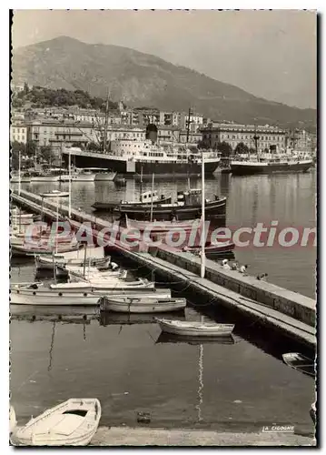Cartes postales moderne Ajaccio Le Port Et Les Barques De Peches