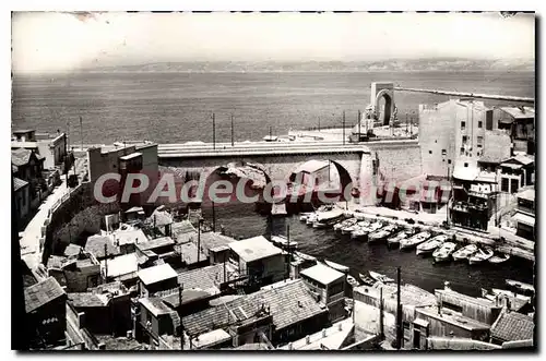 Ansichtskarte AK Marseille Vallon des Auffes et Monument aux Morts d'Orient