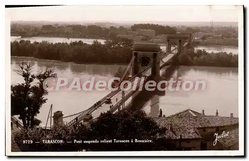 Ansichtskarte AK Tarascon Pont Suspendu Reliant Tarascon a Beaucaire