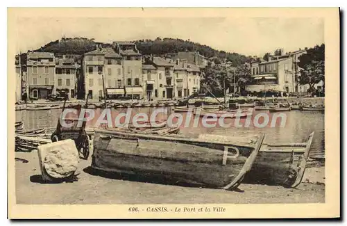 Cartes postales Cassis Le Port et la Ville