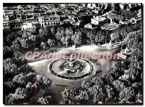 Cartes postales moderne Aix en Provence B du R Vue aerienne de la Rotonde et la Fontaine