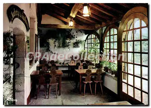 Cartes postales moderne Brancion Auberge du Vieux Brancion La Terrasse Grillades au feu de bois Ses specialites