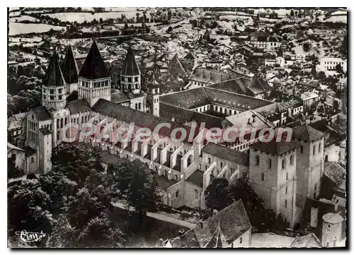 Cartes postales moderne Cluny S et L La Grande Abbatiale de St Hugues Construite de 1080 a 1225 detruite 1805 a 1823