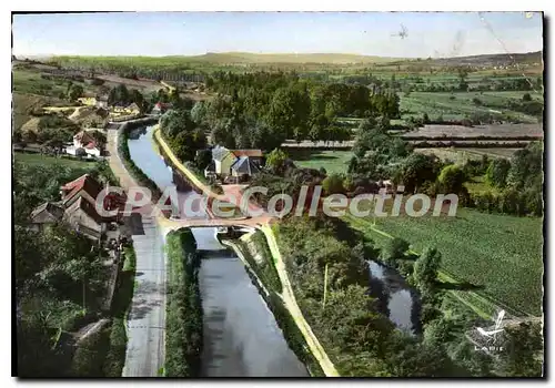 Cartes postales moderne En Avion Au Dessus de Cheilly les Maranges Saone et Loire Le Canal