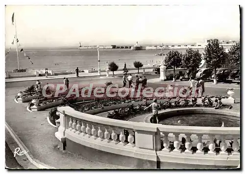 Cartes postales moderne LES SABLES d'OLONNE La Place du Palais de Justice