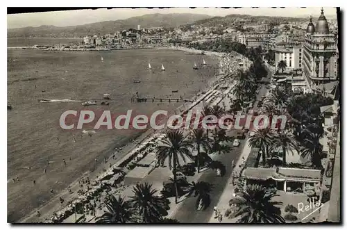 Cartes postales CANNES Vue generale sur la promenade de la Croisette et le Suquet