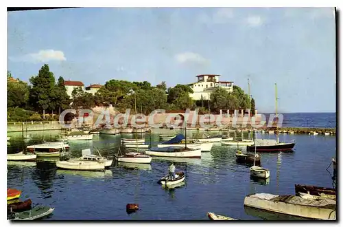 Cartes postales Les sites Merveilleux de la cote d'Azur beaulieu sur mer le port de plaiance au fond la villa Gr