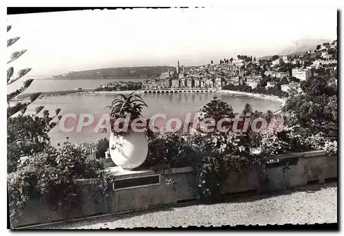 Cartes postales Menton Alpes Maritimes Vue generale sur la villeet fond le Cap Martin