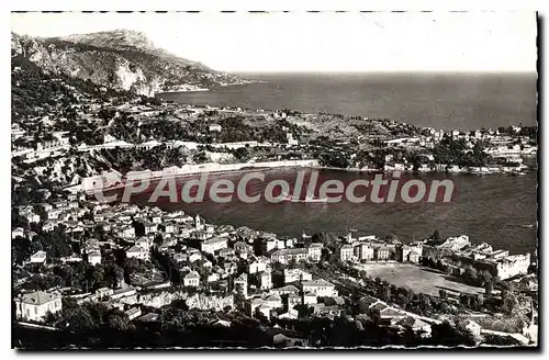 Cartes postales Villefranche sur mer vue generale le terrain de sports la rade