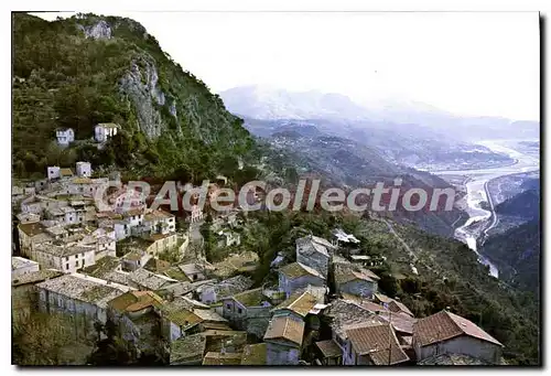 Cartes postales moderne Gilette Alpes Martimes Le village