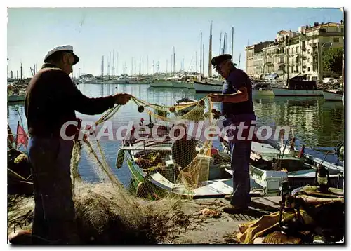 Cartes postales moderne Cannes La Cote d'Azur inoubliable Pecheurs au port le Quai St Pierre