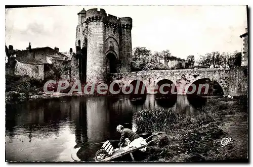 Ansichtskarte AK La Tour Saint Jacques  aux Bords du Thouet