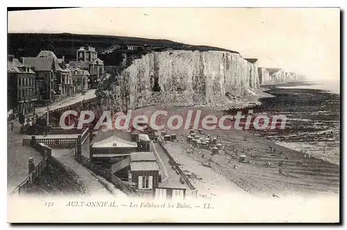 Cartes postales Ault Onival Les Falaises et les Bains