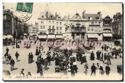 Cartes postales Abbeville La Place de l'Amiral Courbet