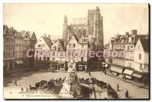 Ansichtskarte AK Abbeville La Place de l'amiral Courvet et l'Eglise Saint Vulfran