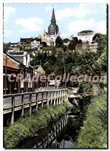 Cartes postales moderne Montdidier (Somme) L'Eglise St Pierre et les 3 Doms