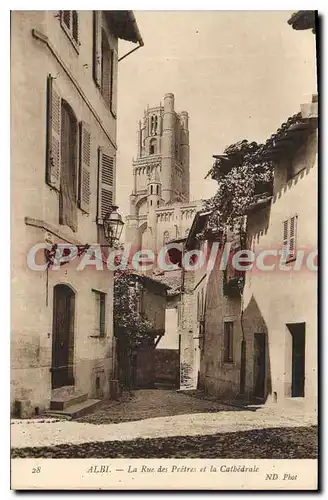 Ansichtskarte AK Albi La Rue des Pretres et la Cathedrale