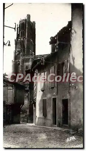 Cartes postales moderne Albi Clocher de la Cathedrale Ste Cecile et Rue des Pretres