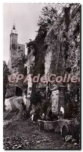 Cartes postales Vaison la Romaine beffroi et porte de la haute ville